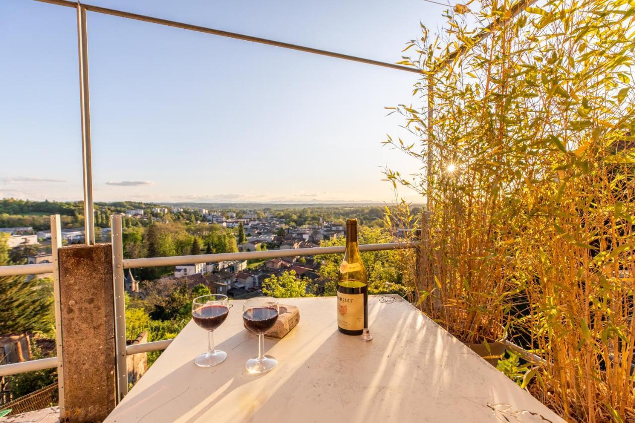 La Maison Perchee Holiday home Thiers