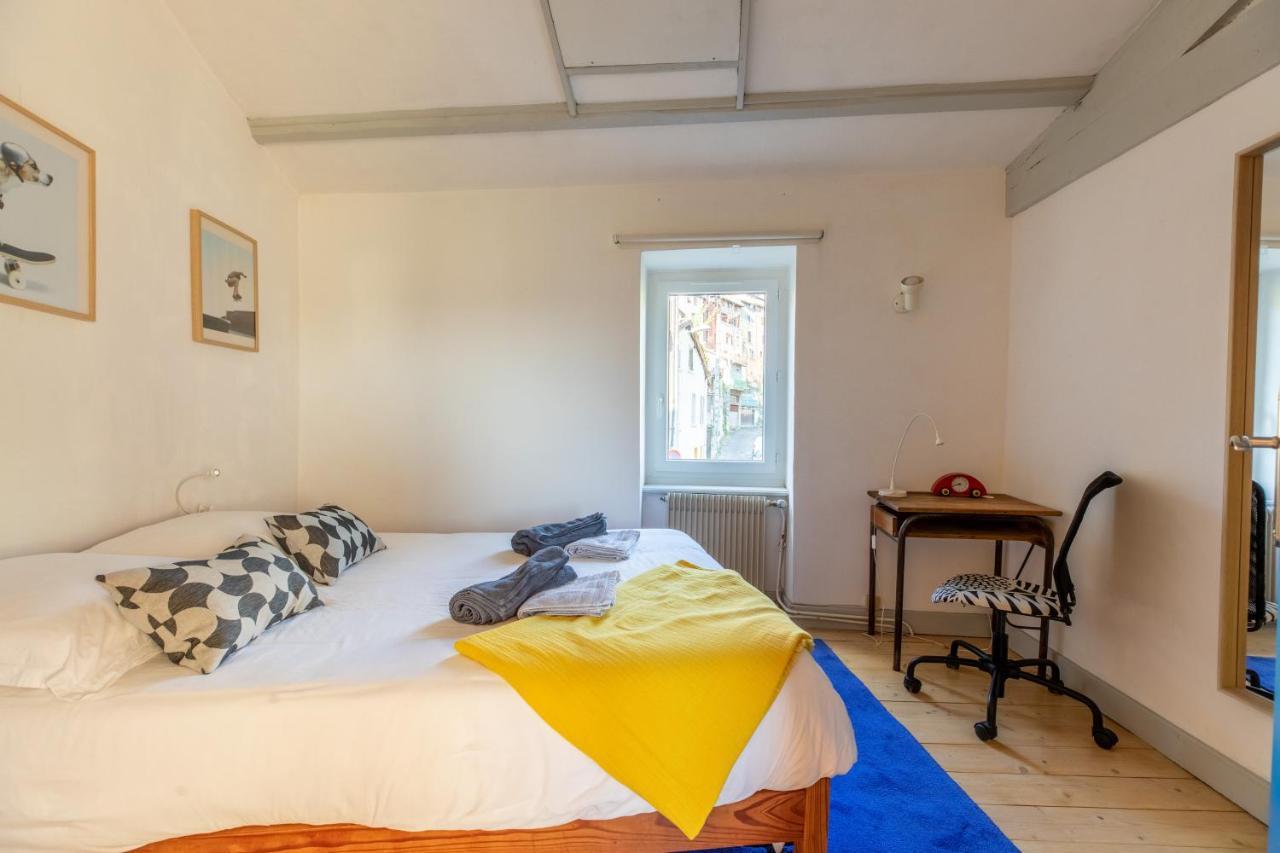 La Maison Perchee Holiday home Thiers