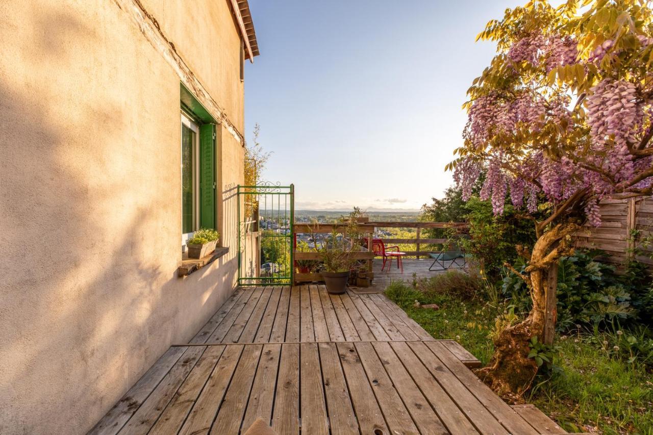 Holiday home La Maison Perchee Thiers